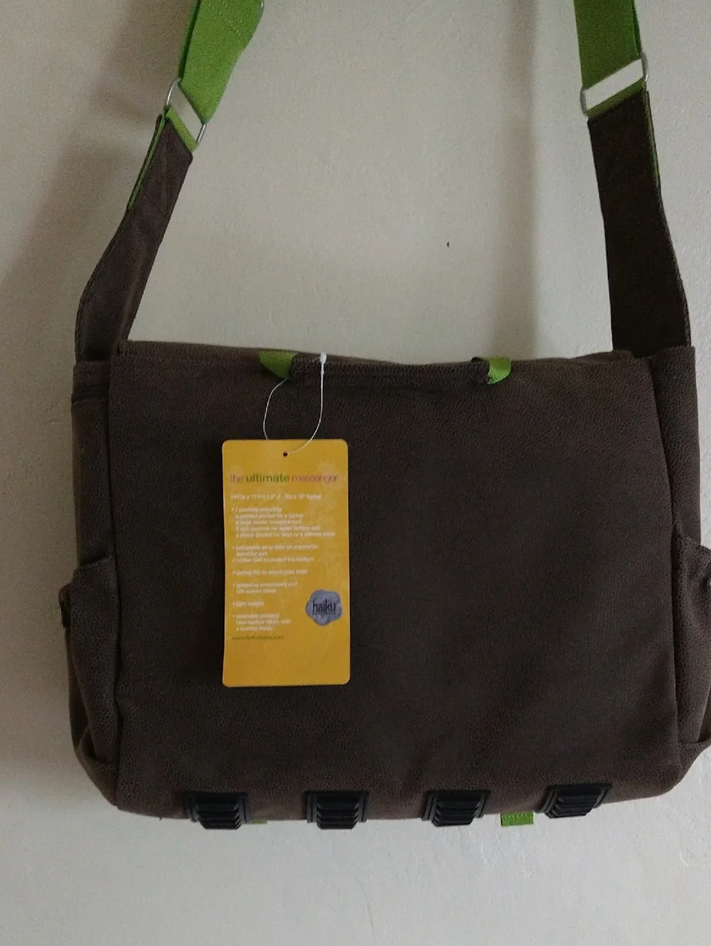 Haiku The Ultimate Messenger Bag Brown with Green Accent
